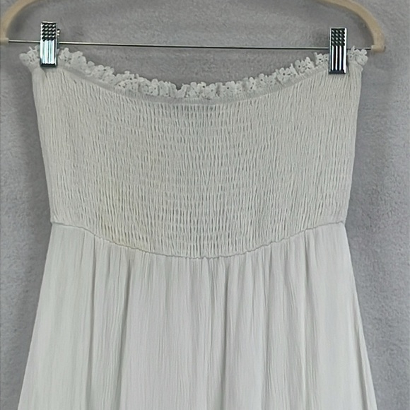 Simplee Tiered Maxi Dress Size S White 100% Cotton Elastic Smocked Top Lace Trim - Picture 7 of 11
